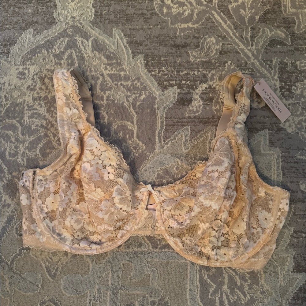 Victorias Secret Body By Victoria Unlined Bra